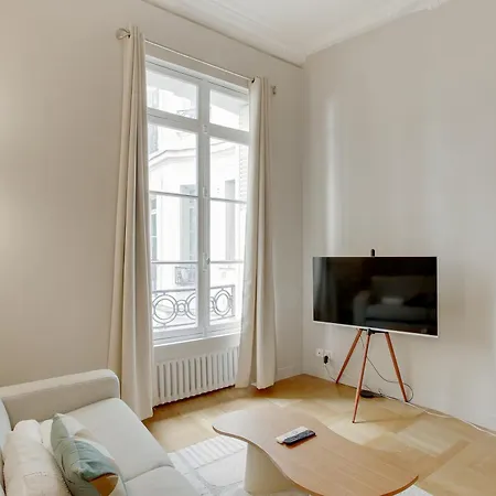 Apartmán Parisian Elegance & Comfort For 4 People *