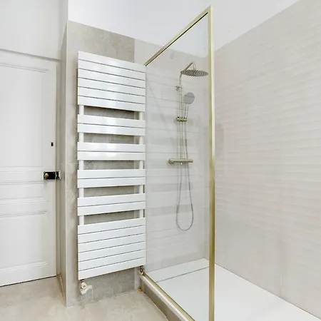Apartamento Parisian Elegance & Comfort For 4 People Paris
