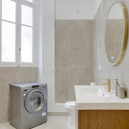 Apartamento Parisian Elegance & Comfort For 4 People