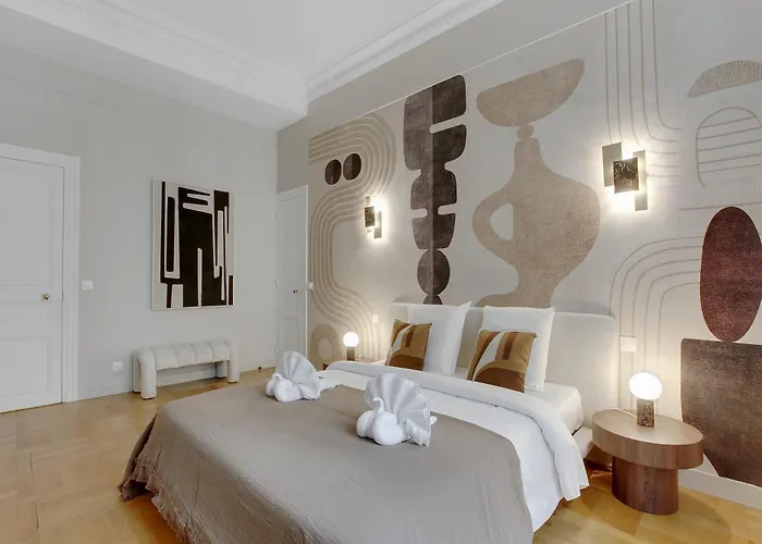 Parisian Elegance & Comfort For 4 People * Parigi