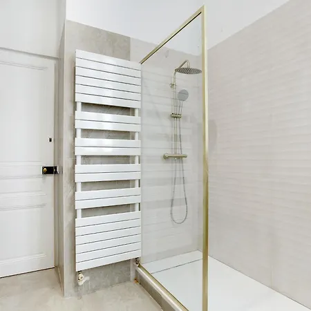 Apartamento Parisian Elegance & Comfort For 4 People